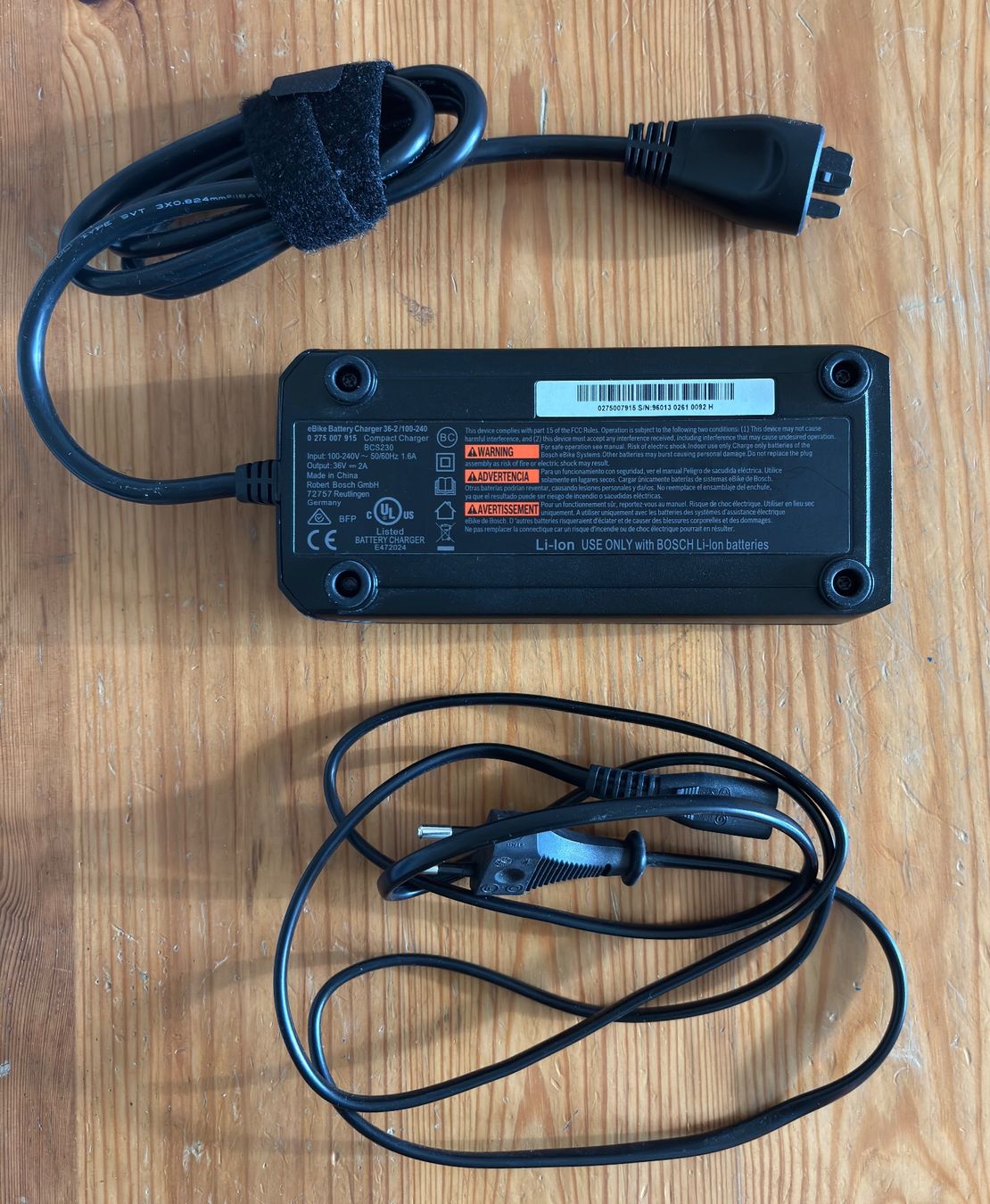 Bosch Ladegeräte: Bosch E-Bike Ladegerät 36V Compact Charger – Gebraucht aus Sonterswil von dwidi 1