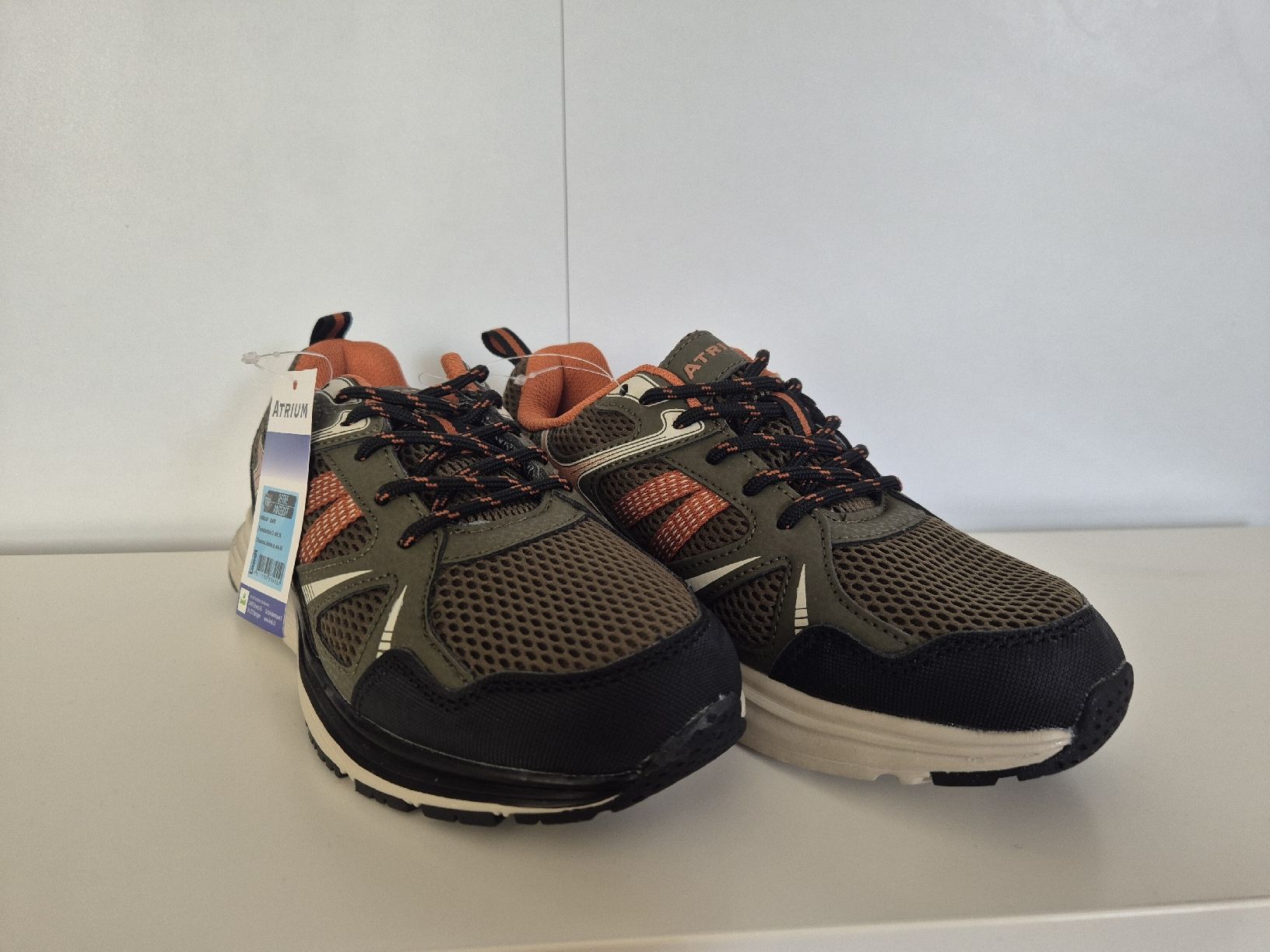Scarpe da uomo: Atrium Turnschuhe / Sneaker 36 NEU – Nuovo e nell'imballaggio originale da Meggen venduto da Orrinka20 1