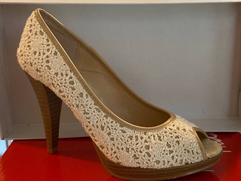 Scarpe da donna: Sommerschuhe – Usato da Eggersriet venduto da Gio_Mag_Stucki