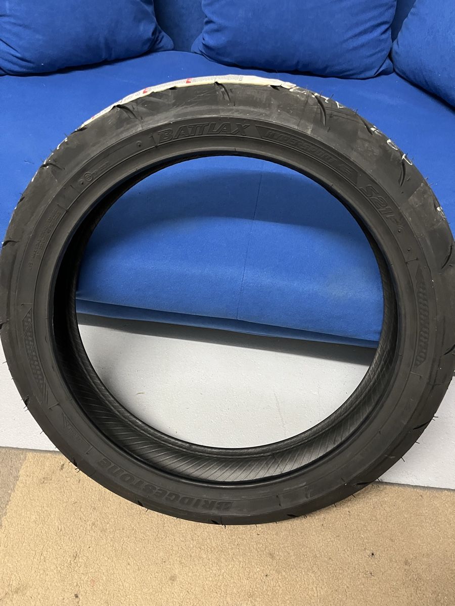 Pneus & Kompletträder: Bridgestone Battlax S21 120/70 R17 – Neu und originalverpackt aus Benglen von sal_zf9m 2