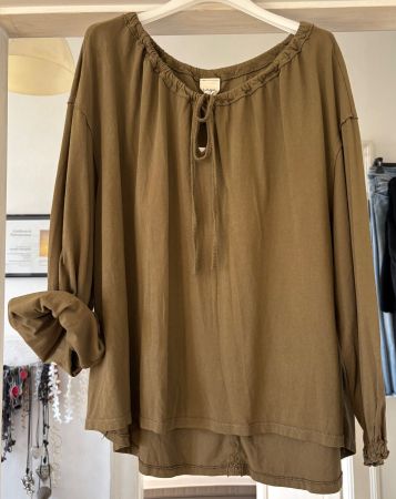 T-SHIRT EN COTON!! M SOLDES DE FIN DE SAISON