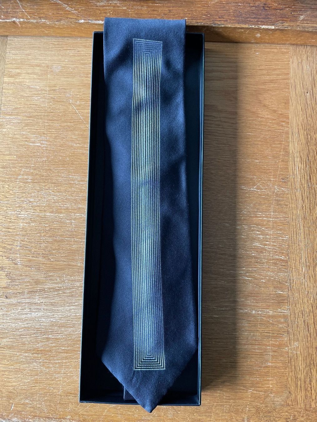 Dolce & Gabbana Cravatte: Dolce & Gabbana Krawatte in Box – Nuovo e nell'imballaggio originale da Olten venduto da framos65