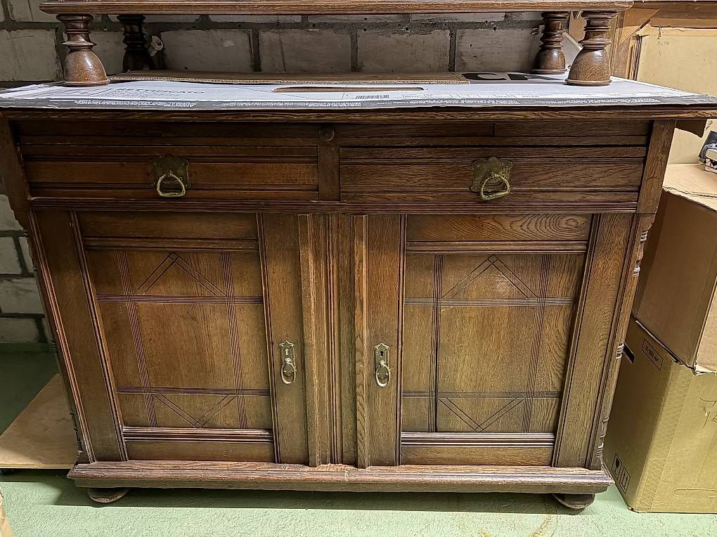 Buffets: Armadio con credenza antico – D'occasion à Cadro par sim_2q9z 1
