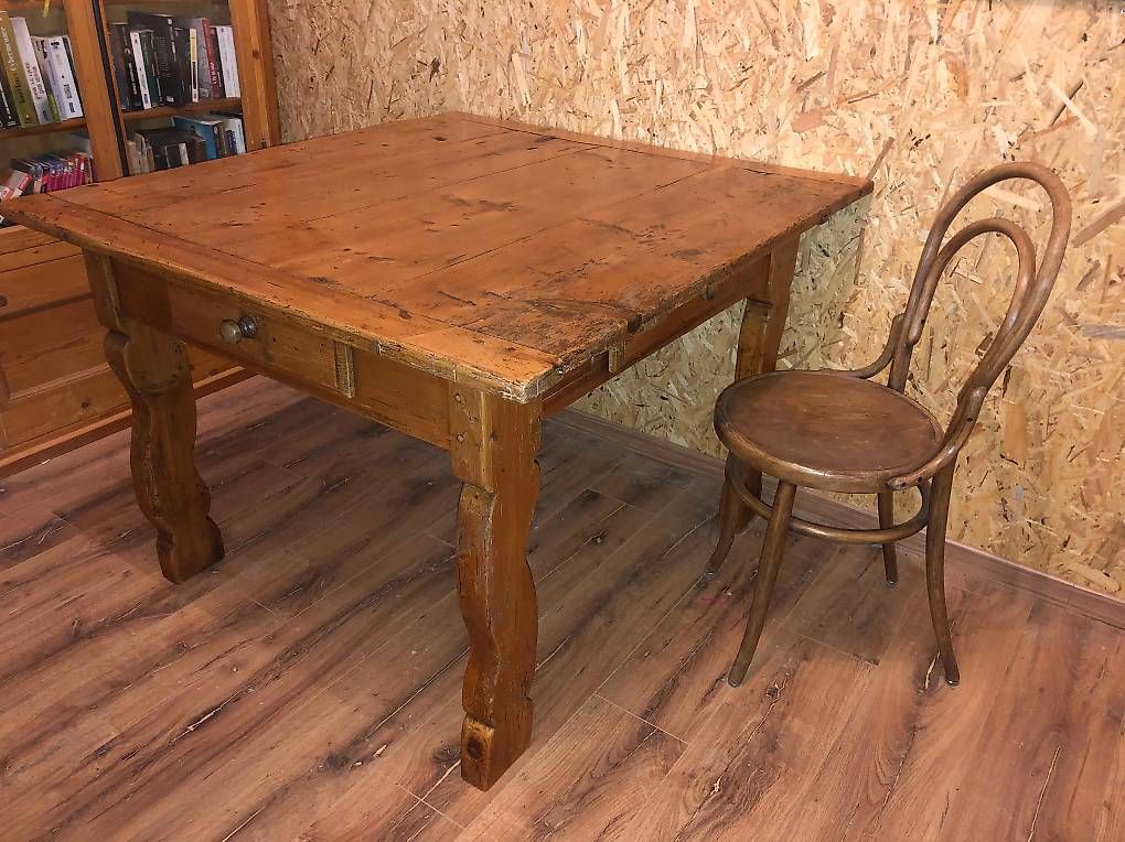 Tables: Table ancienne – D'occasion à Icogne par GabyMayor 1