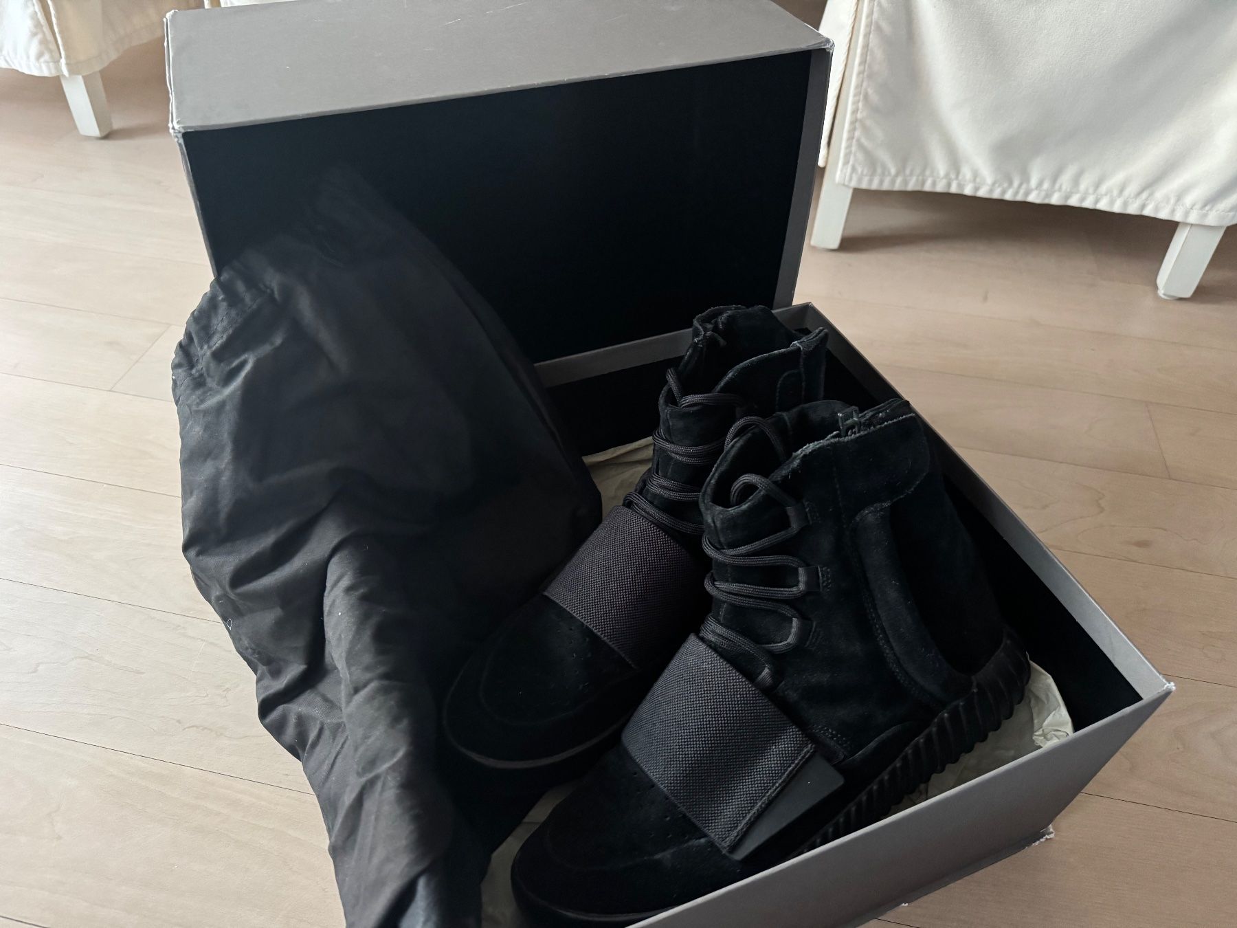 Adidas Herrenschuhe: Yeezy Boost 750 EUR 44; US 10 – Gebraucht aus grafstal von ALiine07 3