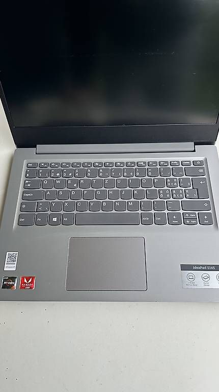 Notebook: Lenovo Ideapad Laptop – Usato da Veltheim AG venduto da KimiSinger 1