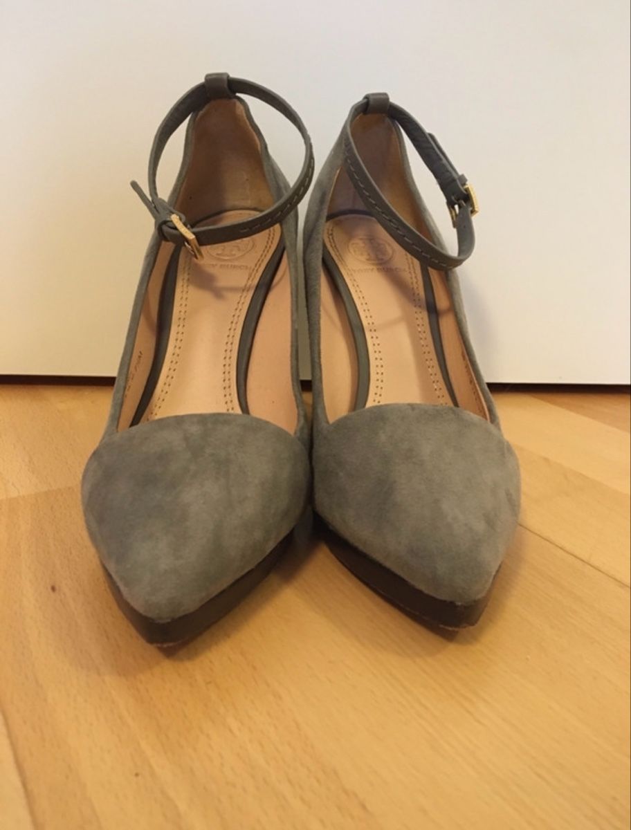 Tory Burch Scarpe da donna: Tory Burch Pumps in Grau, Gr. 38.5 – Usato da Zürich venduto da MonGusta