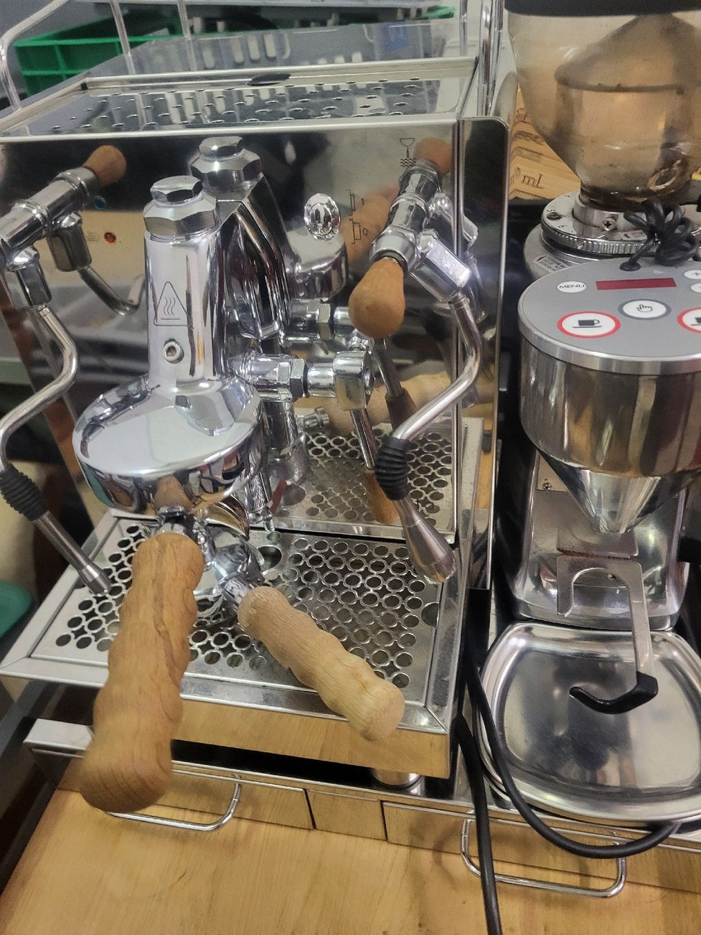 Macchine per caffè & Macchine per espresso: Siebträgermaschine mit Zubehör – Usato da Untersiggenthal venduto da Genussundkultur 2