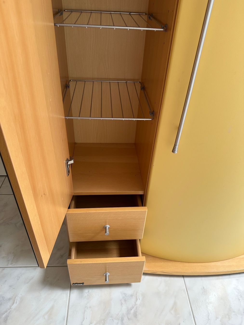 Guardaroba: Schöne Garderobe (DIGA), Flurschrank – Usato da Wallisellen venduto da funnydance 4
