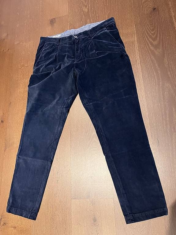 Pantaloni: 2 Chinos, "Uniform Jeans", 34 – Nuovo e nell'imballaggio originale da Zürich venduto da joe_zh8048 1