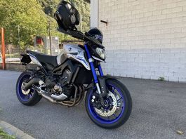MT09
