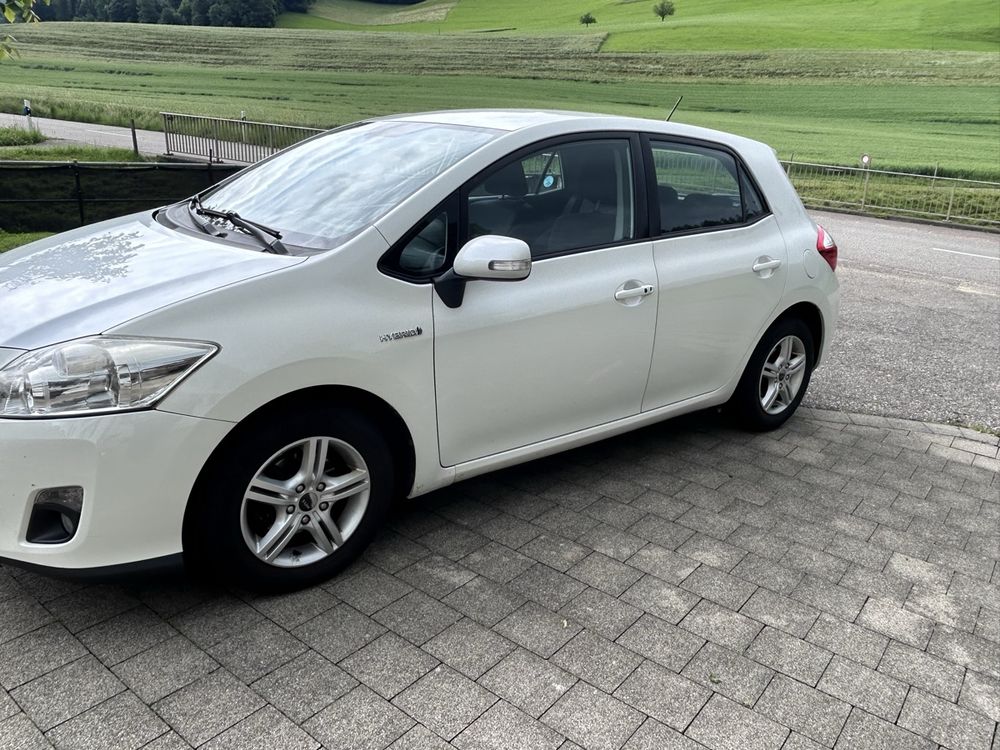 Toyota Automobili: Automat Frisch ab MFK und Service hybrid – Usato da Frenkendorf venduto da zam_2vzt 2