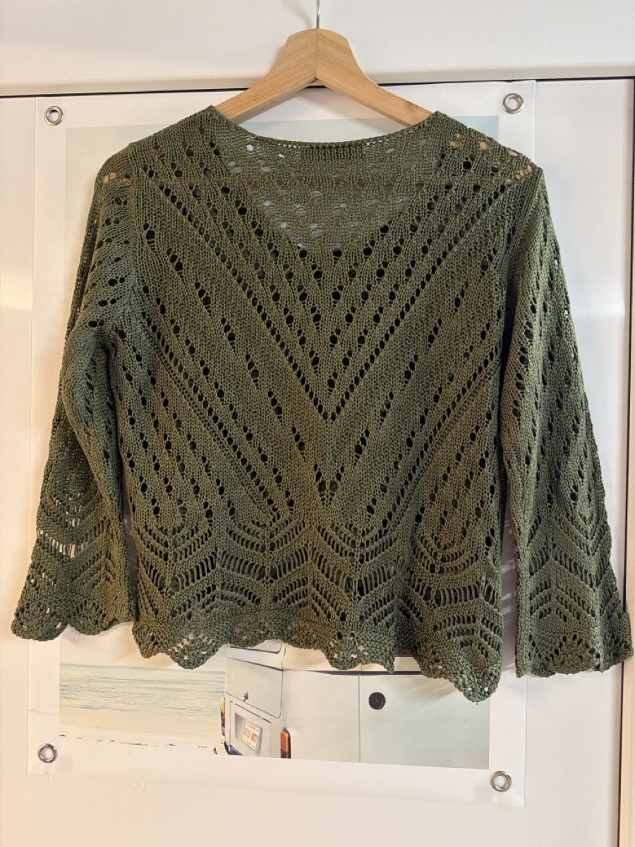 Pullover & Sweatshirts: PIGALLE Strickpullover grün Grösse S – Gebraucht aus Känerkinden von melbaumg 1