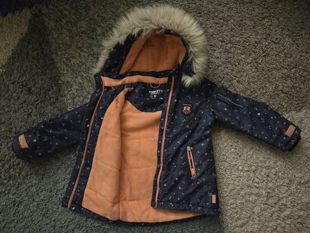 Warme C&A Winterjacke Raintex Gr. 122 mit Kapuze