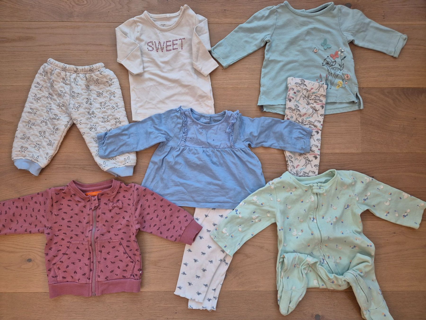 Ensembles coordonnés: Kleiderpaket 19pcs, Gr. 62/68, Mädchen – D'occasion à Goldau par simona.dettling 1