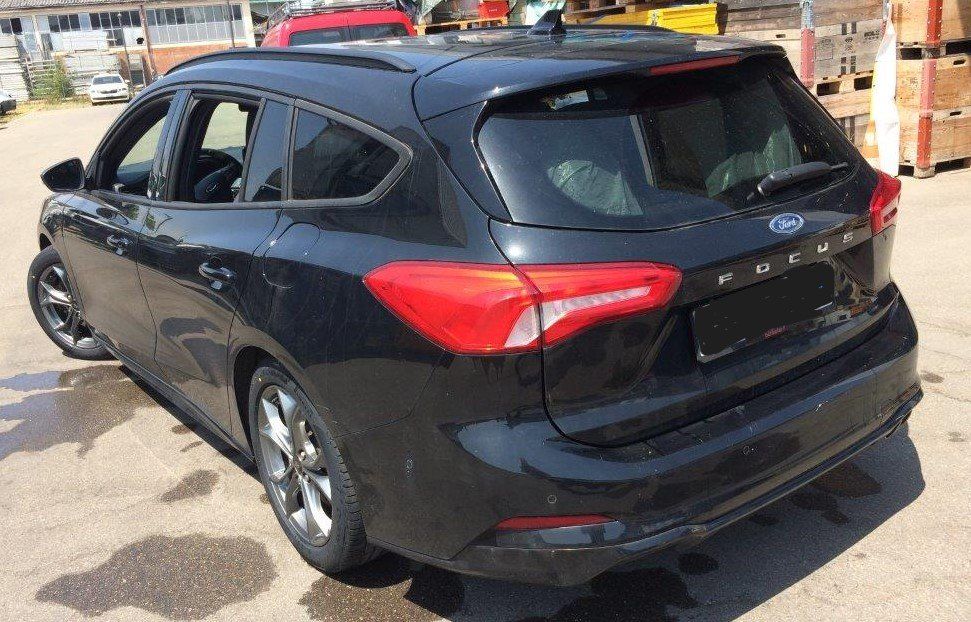Ford Automobili: Ford Focus 1.0 SCTi / ST-Line Automatic – Usato da Rafz venduto da Ewaldino 5
