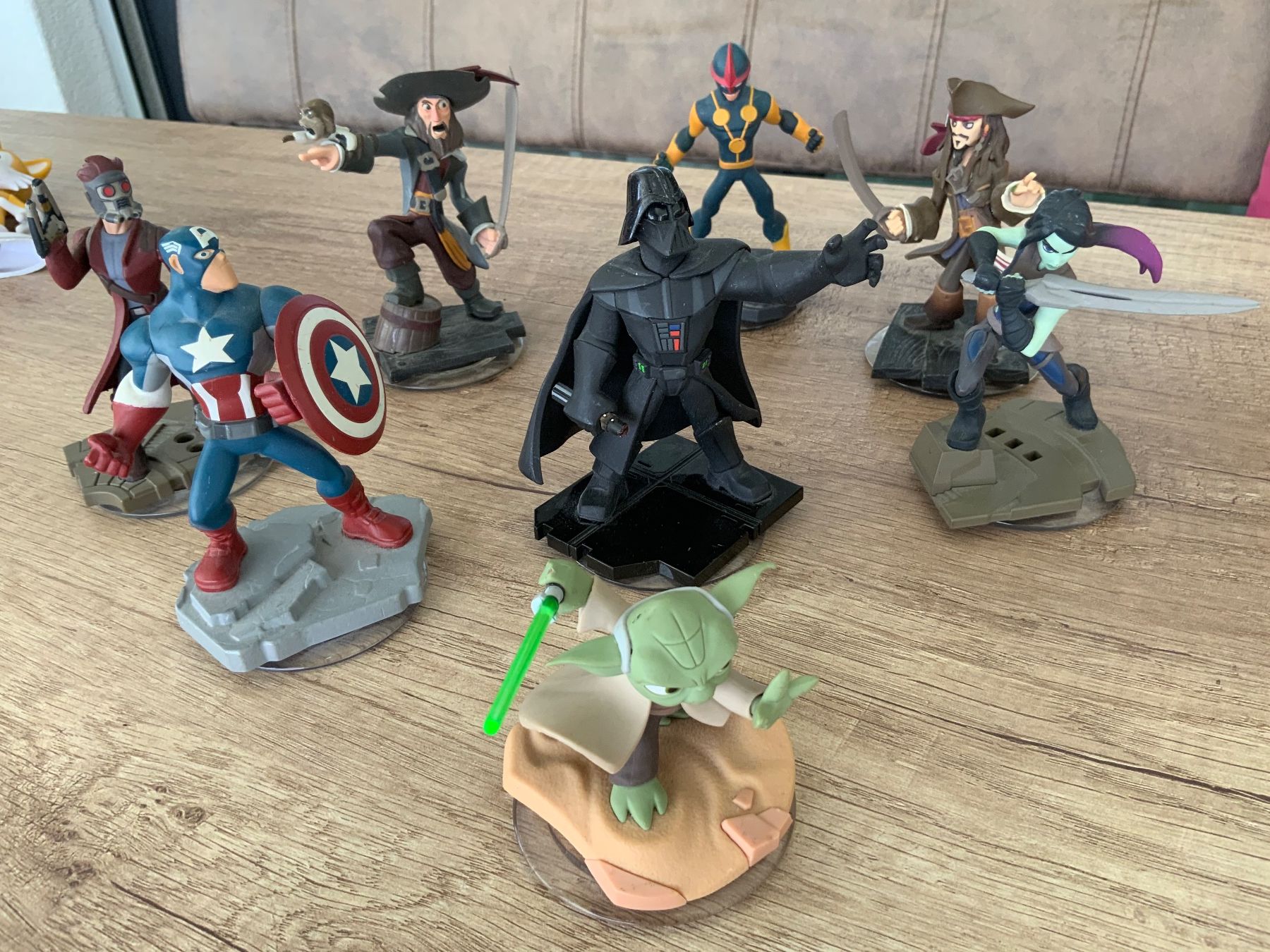 Star Wars Statuette: Schnäppchen Marvel & Star Wars top!Figuren 8 Stk. – Usato da Schübelbach venduto da Hecht11. 2