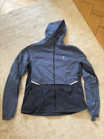 On Jacke (S, Damen) 