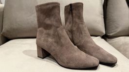 Caprice Ankle Boots, Size 38, Taupe Suede - Autumn Style!