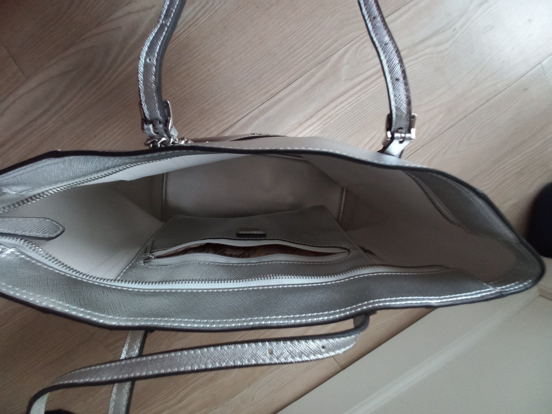 Guess Borse da donna: Guess sac à main – Usato da Châtelaine venduto da kbabs 2