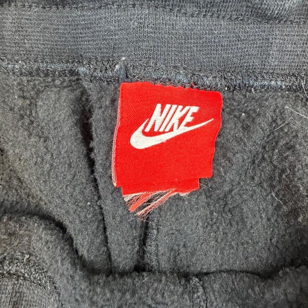Nike Pantaloni: Nike sweatpants dark grey – Usato da Erlinsbach SO venduto da TogaResell 4