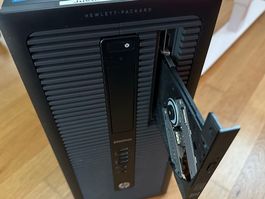 HP Elite Desk Computer mit Monitor Tastatur und Maus