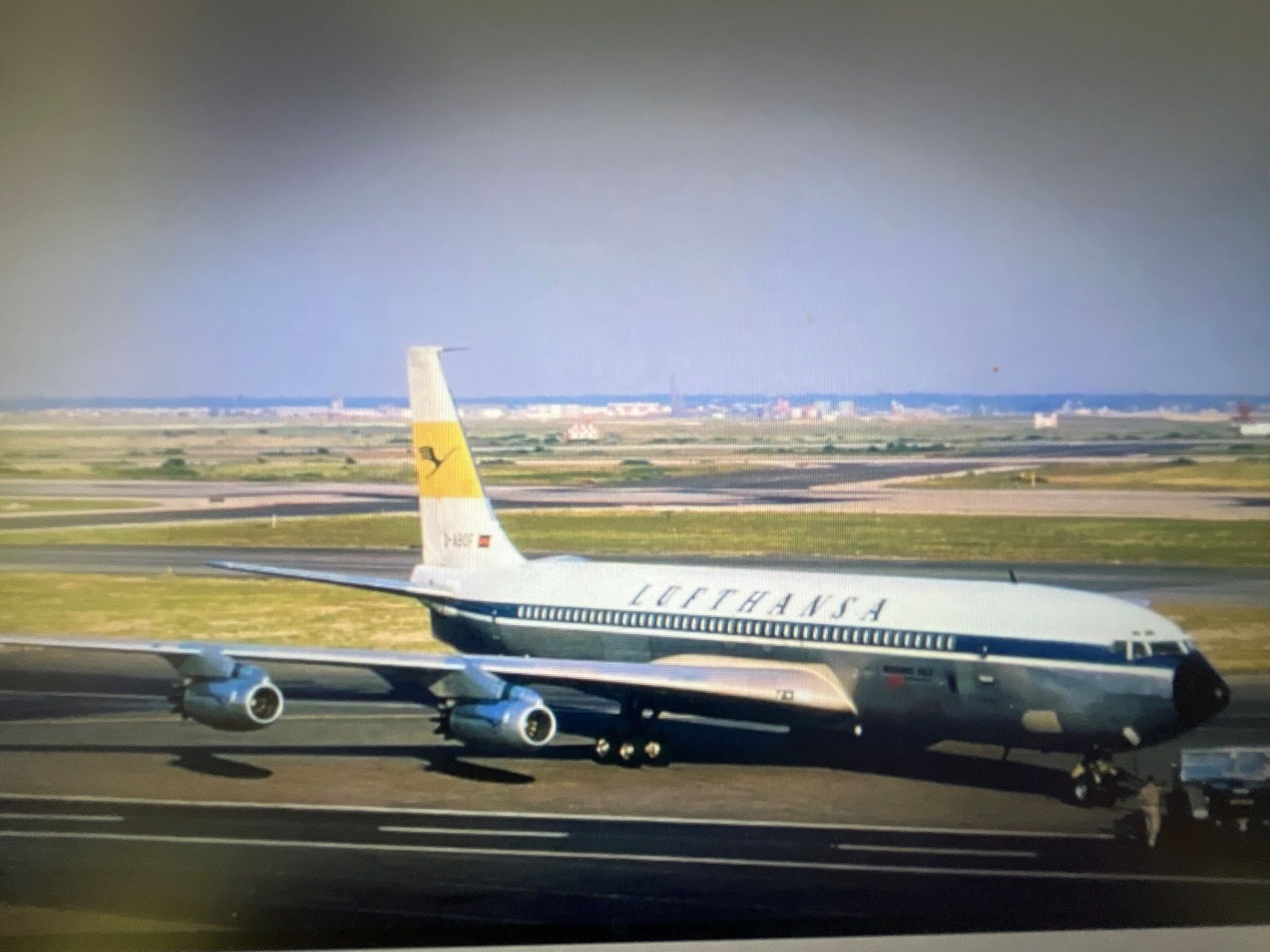 Boeing Kit di modellismo & Modellini statici: Boeing 707 Lufthansa, Inflight 200 – Nuovo (secondo la descrizione) da Rombach venduto da wal_xxr7 5