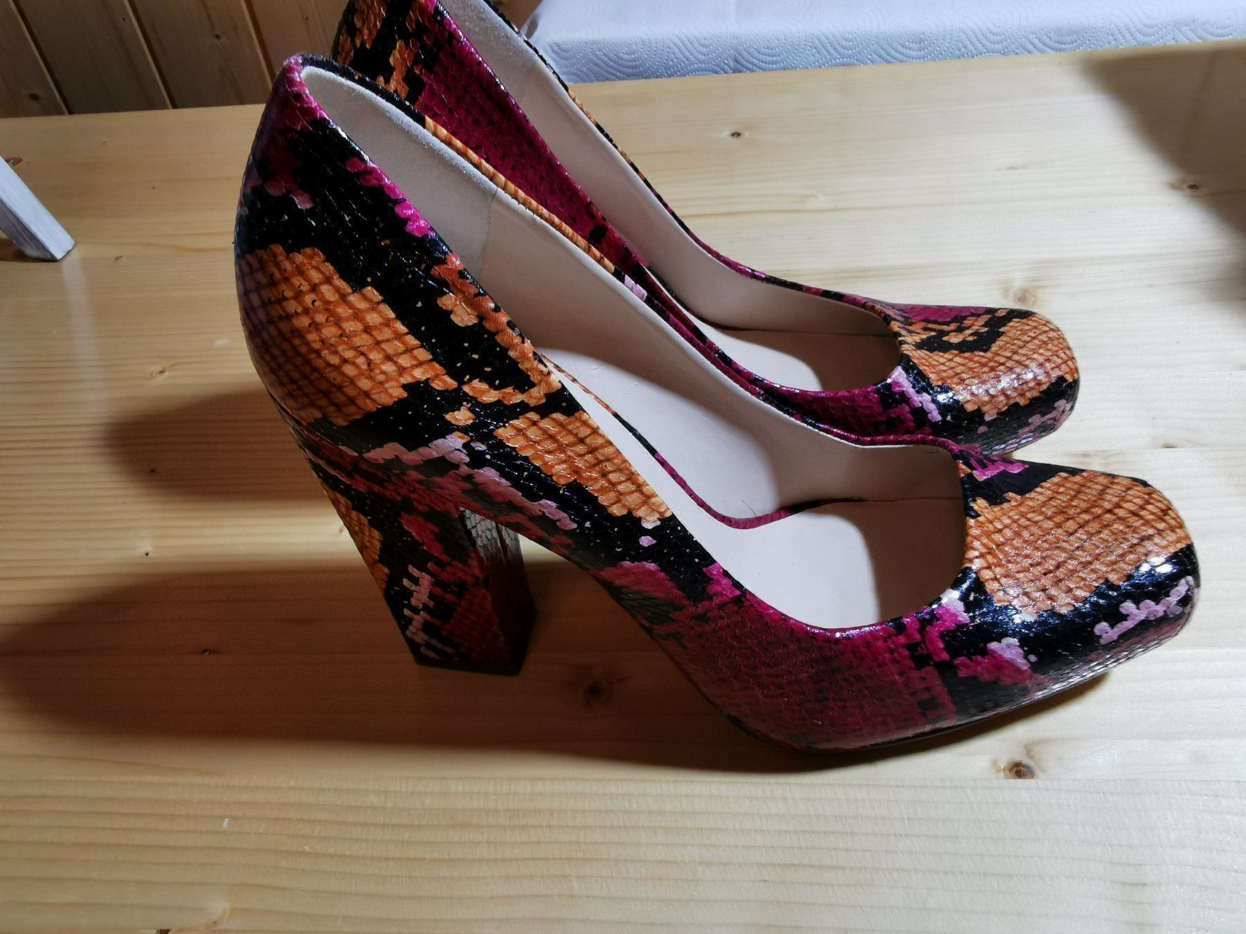Damenschuhe: Schuhe "Nine West" Schlangenprint Gr. 39 – Gebraucht aus Sirnach von windrad65 1