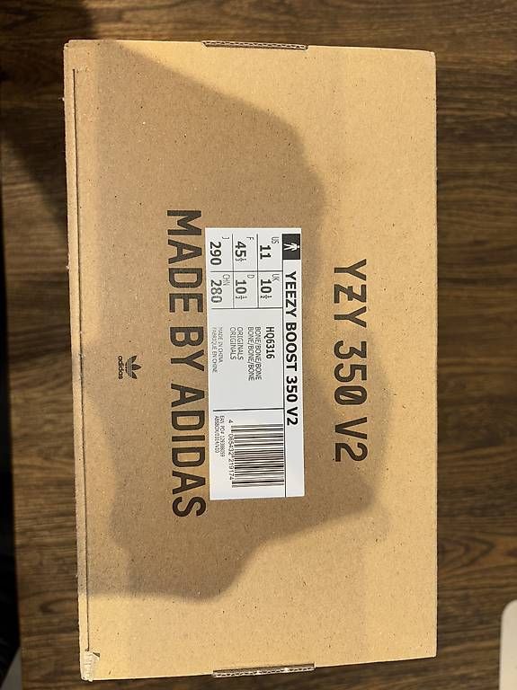 Chaussures hommes: Adidas YEEZY Boost 350 bone-white – D'occasion à Bichelsee par hubraum_ 1