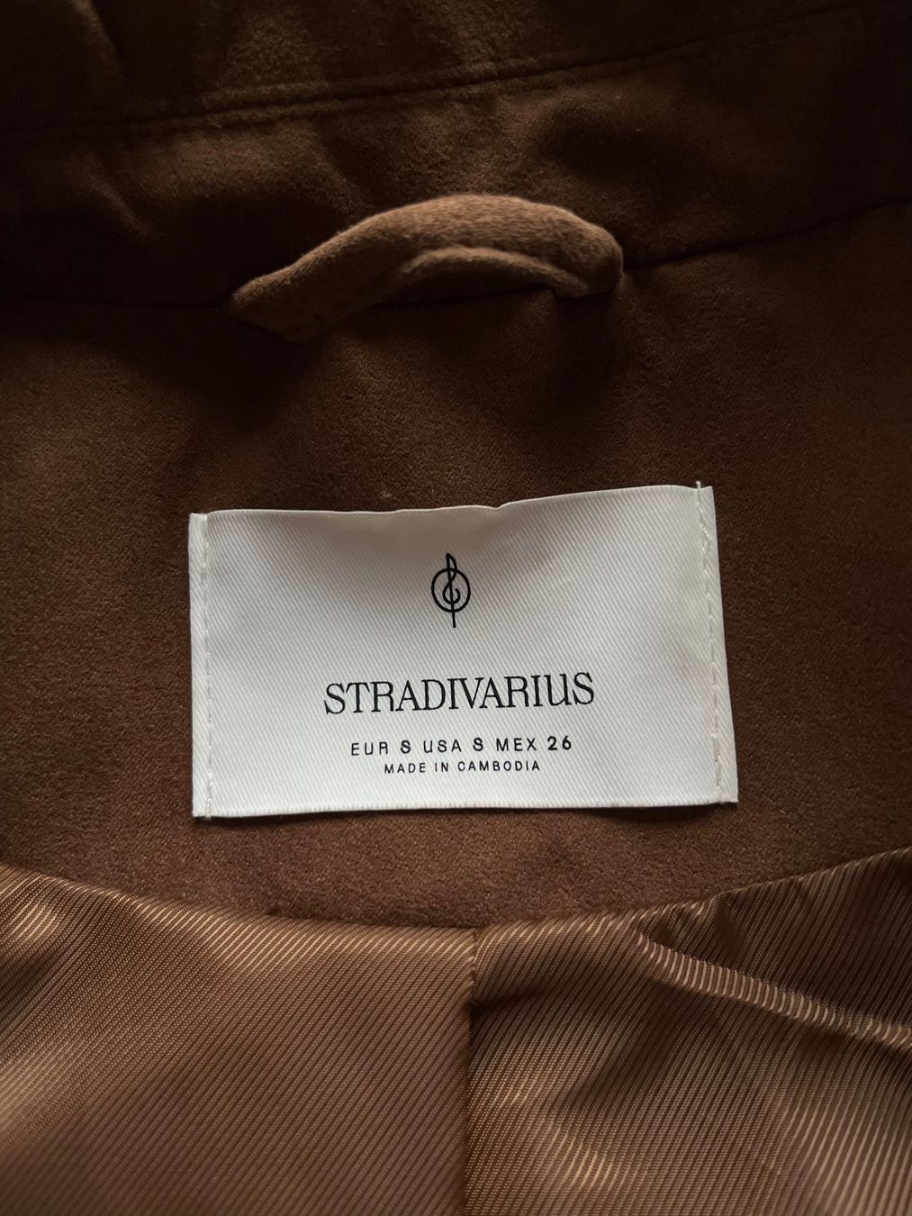 Stradivarius Giacche: STRADIVARIUS cooler Blazer im Wildlederimitat – Usato da Jona venduto da vanessasupermarket20 5