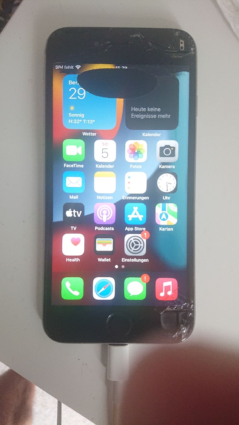 Apple Portables: Apple iPhone 6S 64gb DEFEKT – Défectueux à Flawil par rcnkr