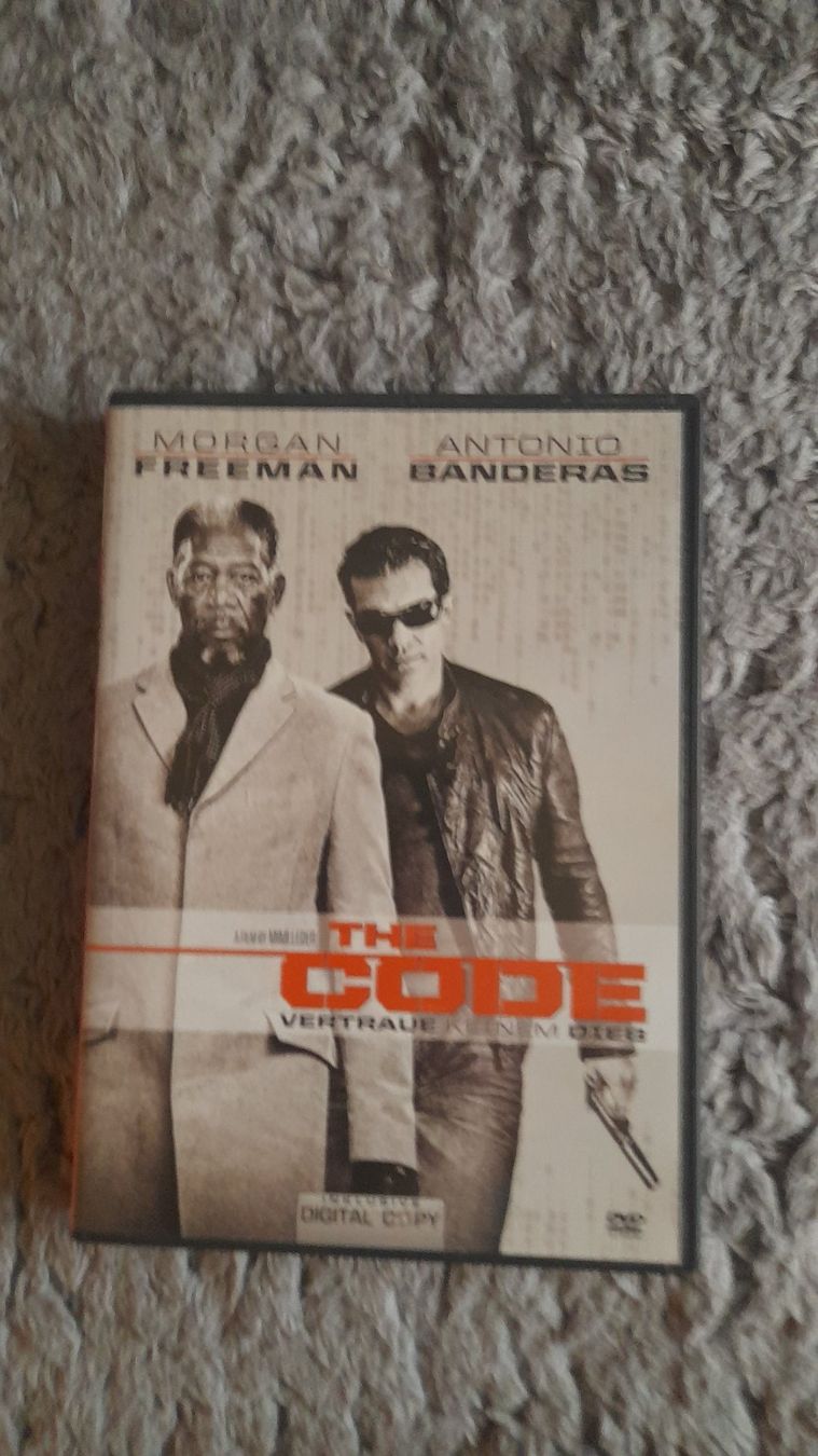 Tutti i DVDs: THE CODE    DVD – Usato da Wetzikon ZH venduto da Ramones01