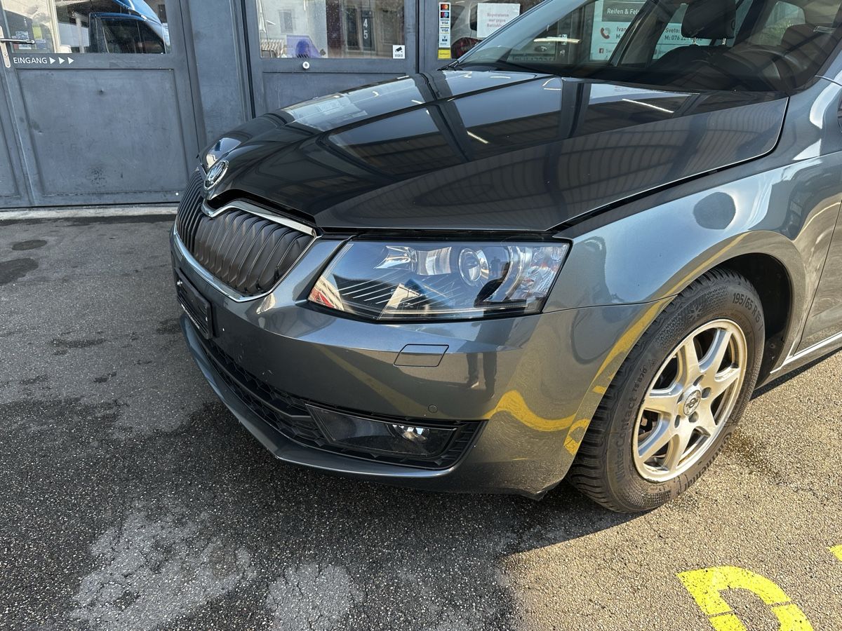 Skoda Automobili: Skoda Octavia 1.6 Diesel  – Usato da Luzern venduto da Swiss-Garage 3