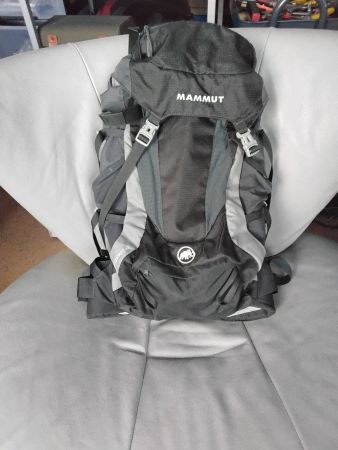 MAMMUT Rucksack 22l