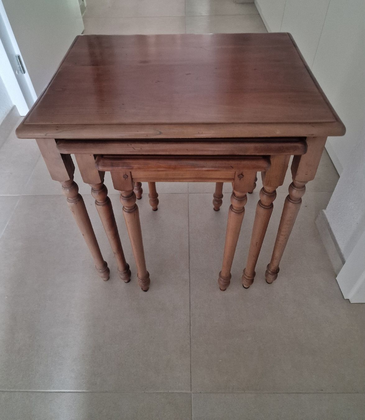 Tische: Tables gigognes, 3 pièces – Gebraucht aus Vouvry von Marr0 7