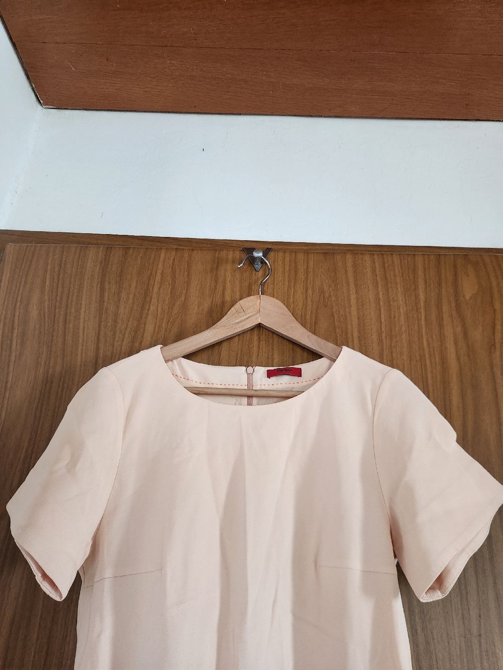 Hugo Boss Robes: Robe d'été HUGO BOSS rose taille 38 – D'occasion à Niedergösgen par Eva2410 4