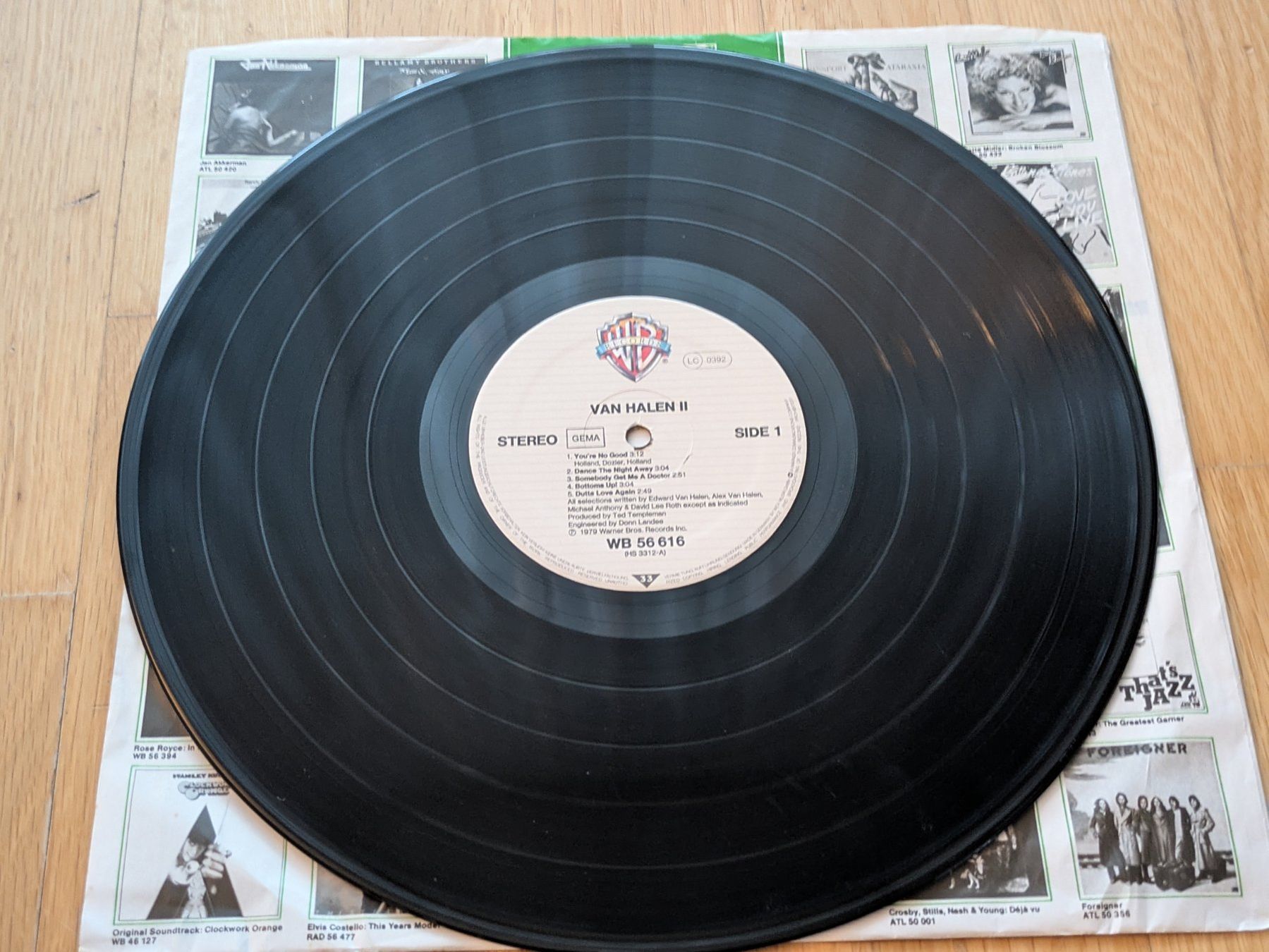Vinyles: Van Halen II , LP Vinyl – D'occasion à Dübendorf par PanzerGeneral 2