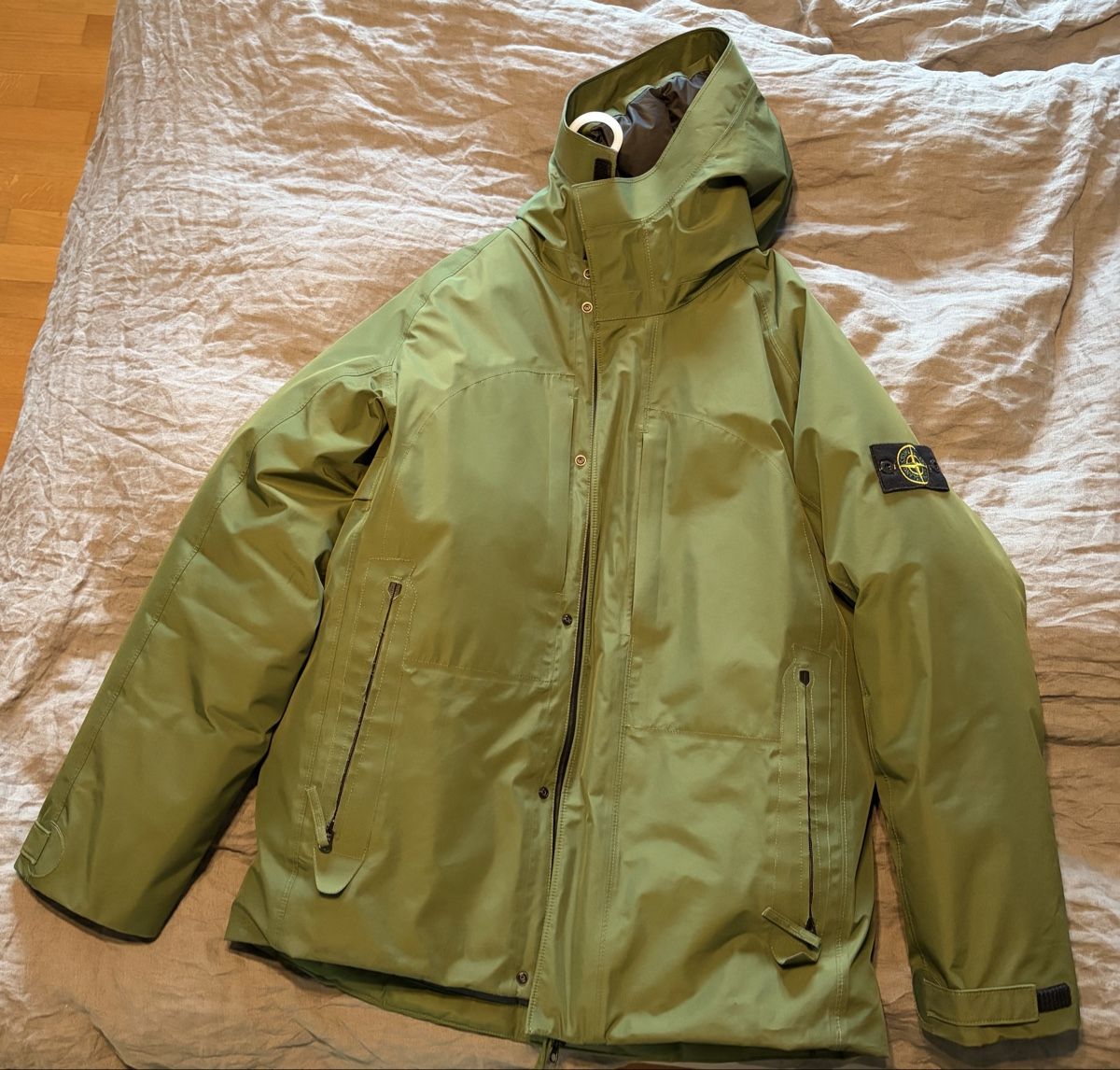 Stone Island Giacche: Stone Island Winterjacke – Usato da Nänikon venduto da stonyboy