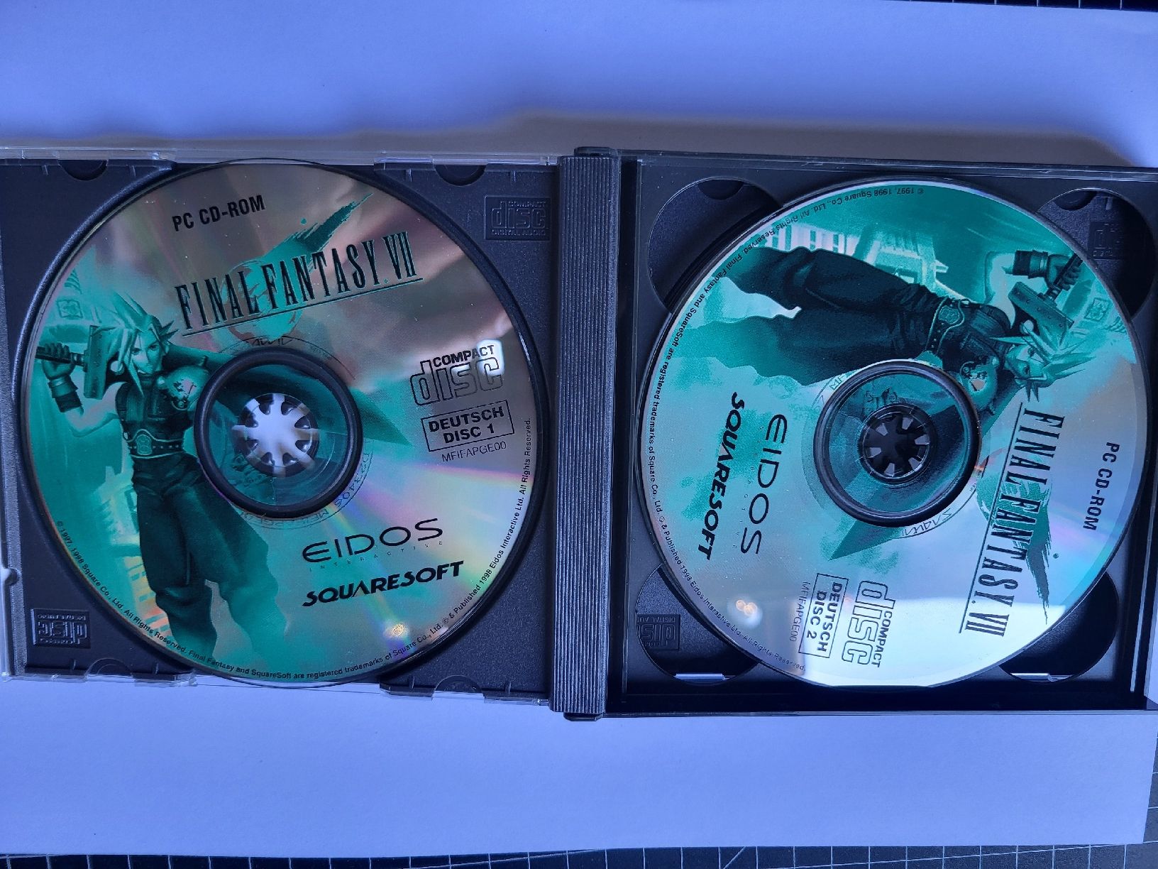 Jeux: Final Fantasy VII PC Deutsch Eidos 4-CD Version – D'occasion à Dachsen par MacheSache 3