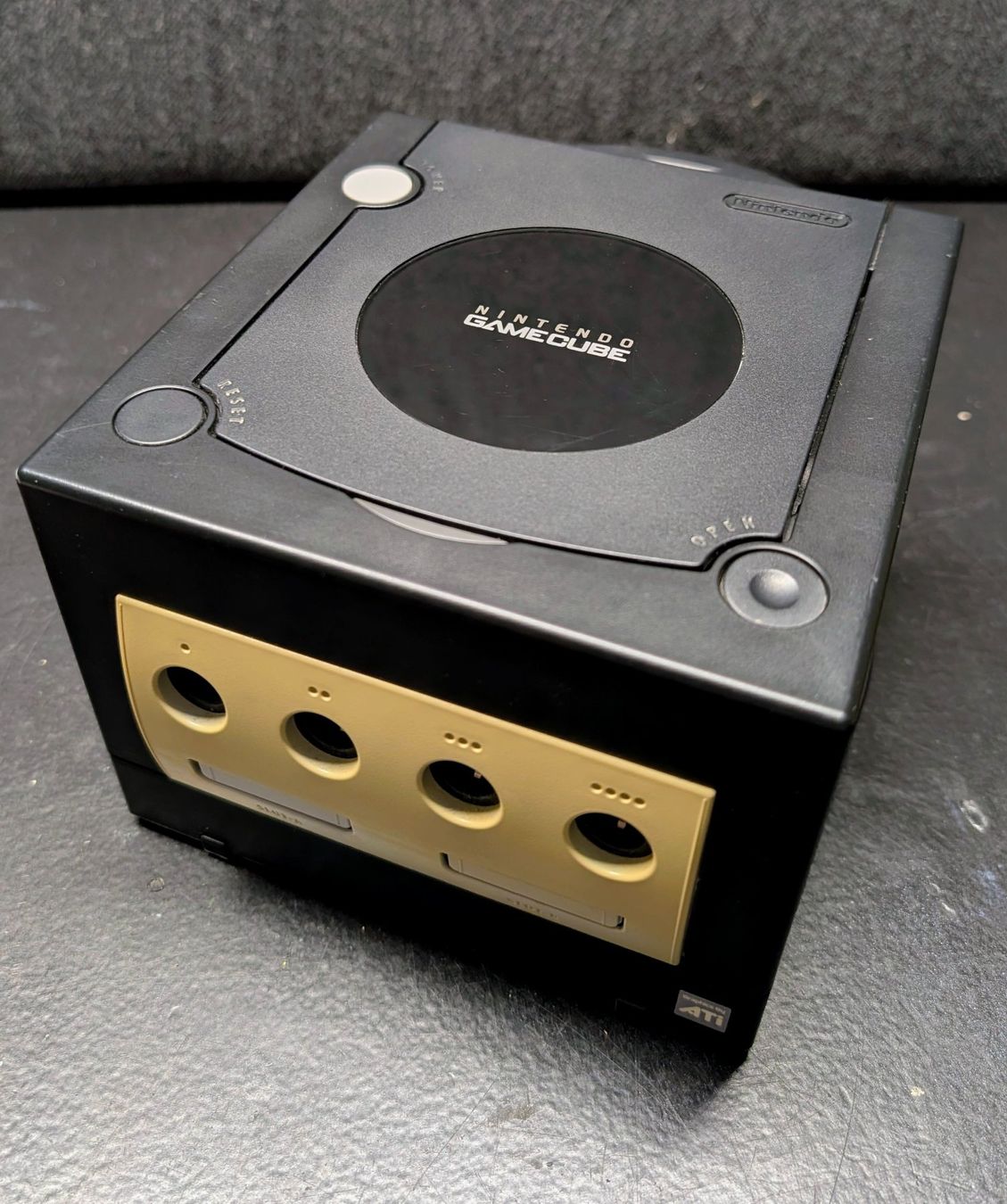 Nintendo Console: Nintendo GameCube mit Spielen und Controllern – Usato da Emmen venduto da Maik 7