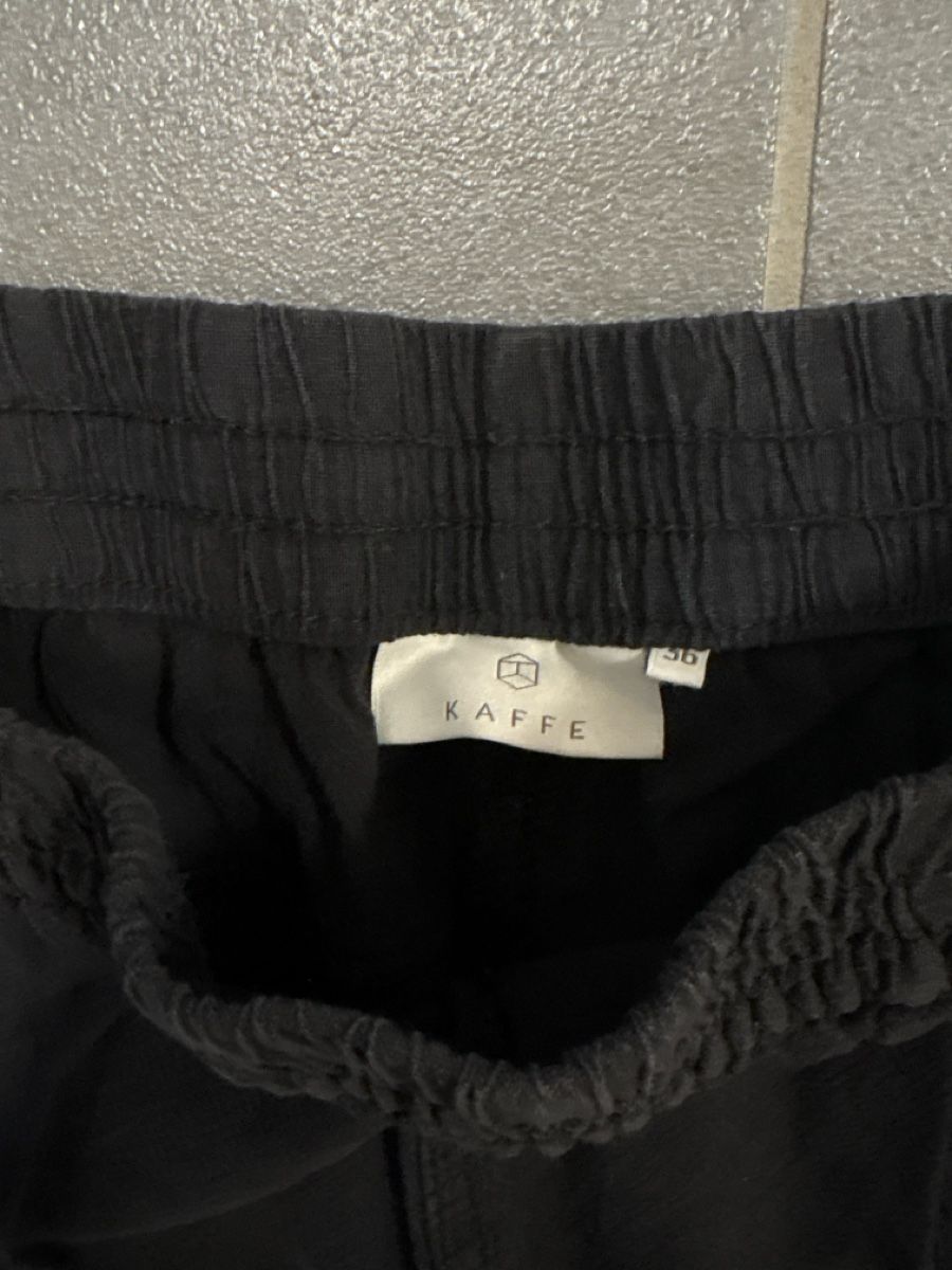 Pantaloni: Kaffe Stoffhose 36 – Usato da Rümlang venduto da svent 3
