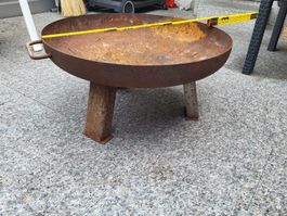 Feuerschale rund Metall 60cm mit Ständer 
