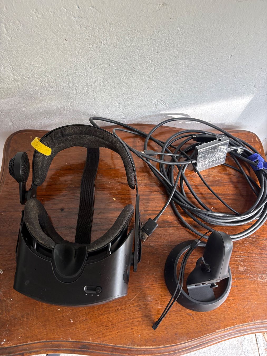 Casco VR: HP Reverb G2 VR-Headset mit Kabel & 1x Controller – Usato da Basel venduto da kia_wlc2 2