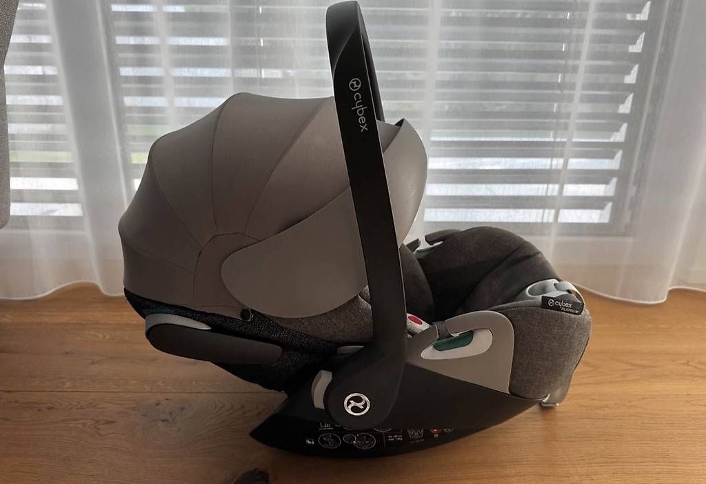 Cybex Seggiolini per auto: Cybex Cloud Z i-Size Babyschale braun mit Isofix – Usato da Zürich venduto da Nacho_04 2