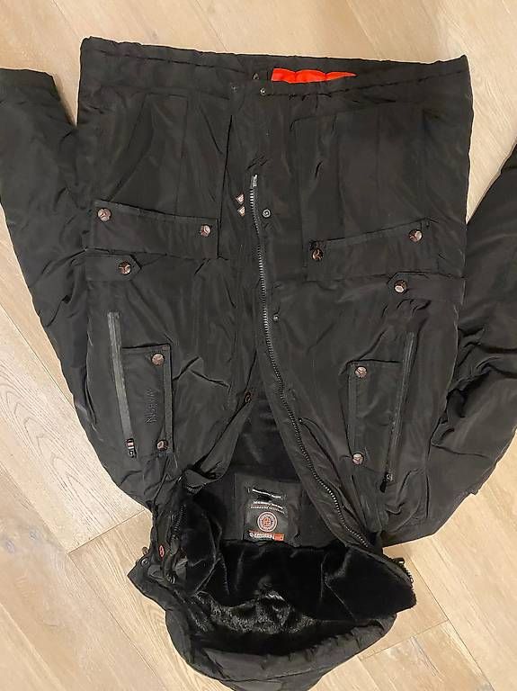 Giacche: Herren - Parka – Usato da Frenkendorf venduto da Maetti 3
