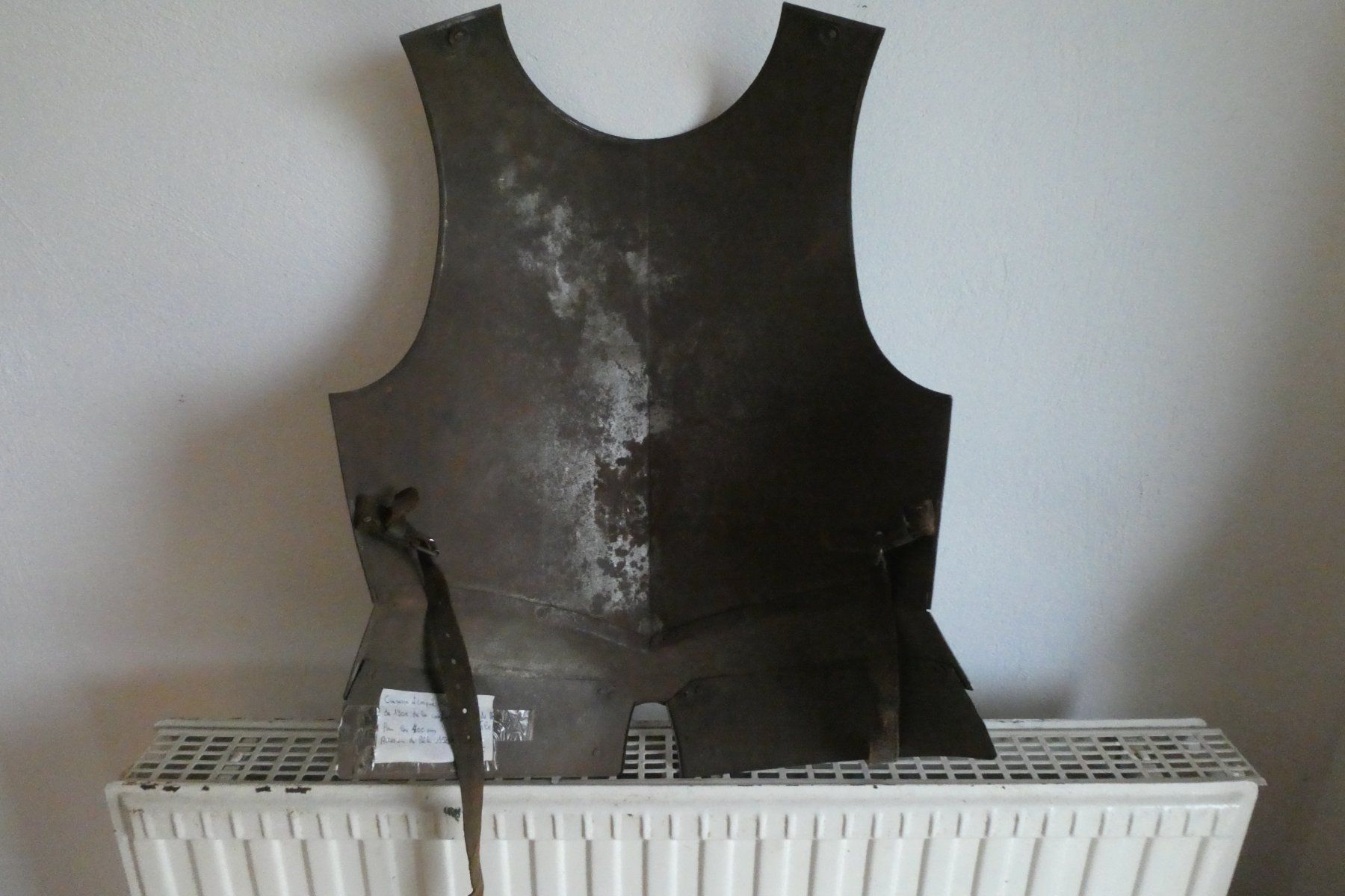 Cartoline postali: Cuirasse  de Bale reproduction de 1501 – Usato da Fontaines NE venduto da monloisir 4