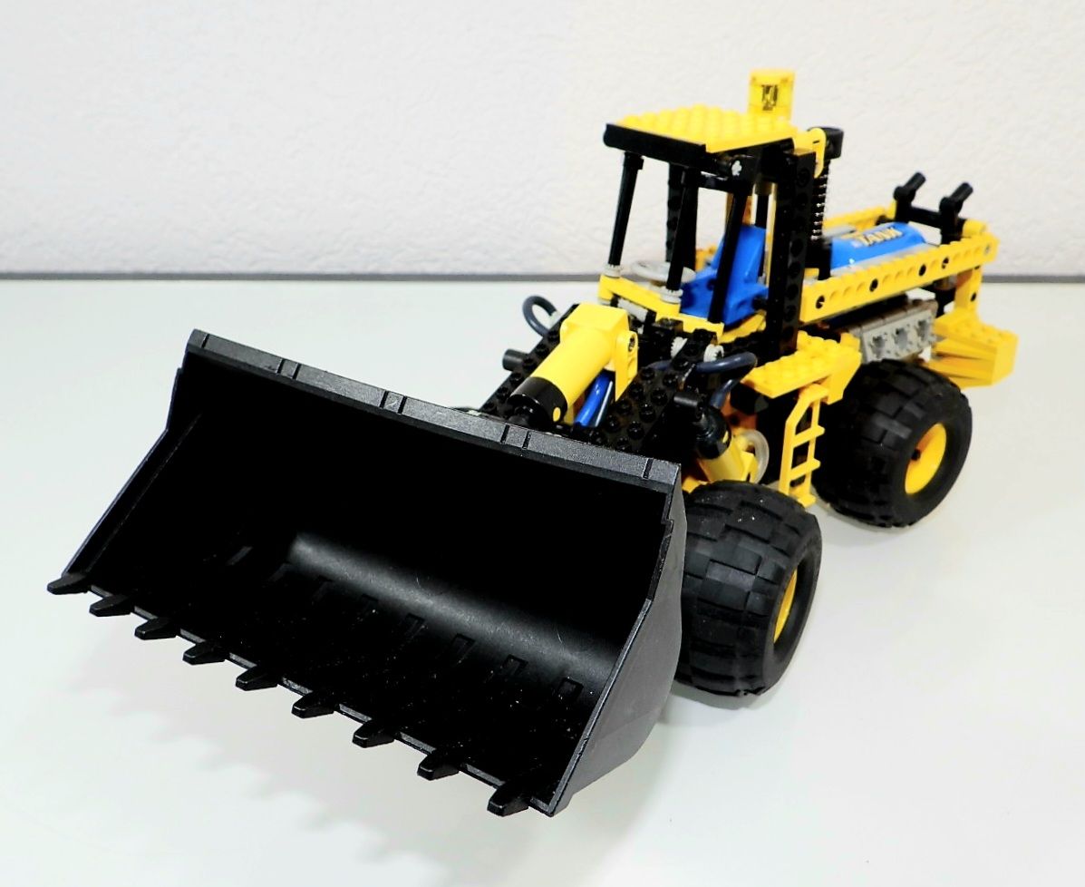 Lego Baukästen: LEGO TECHNIC 8459 RADLADER "GIGANT" MIT OVP – Gebraucht aus Turbenthal von Ddanuh 2