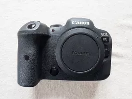 Canon R6 (Vollformat) - Spiegellose Kamera neuem Zubehör