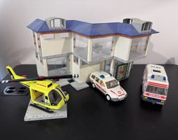 Playmobil Spital mit Zubehör & Helikopter!