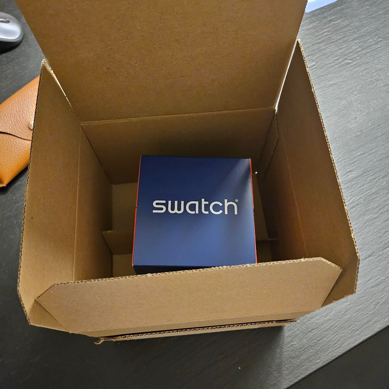 Swatch Smartwatch: Swatch 39 Uhr, Original und ab Fabrik – Nuovo e nell'imballaggio originale da Kollbrunn venduto da equipe-bachofner.ch 4
